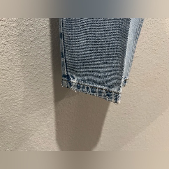 L.L. Bean Men’s Relaxed Fit Jeans Light Wash Blue  Denim Straight Leg Size 38x34 - Picture 4 of 8